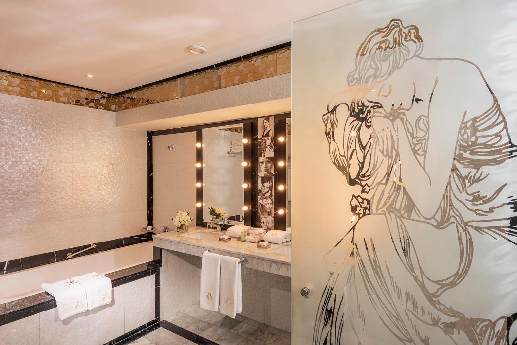 Le Casablanca - The Bridal Suite